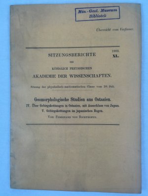 Ueber Gebirgskettungen in Ostasien, mit Ausschluss von Japan; 4,Gebirgskettungen im japanischen Bogen; 5, Berlin, 1903（in: Geomorphologische Studien aus Ostasien.Berlin : Reichsdruckerei, 1903）.